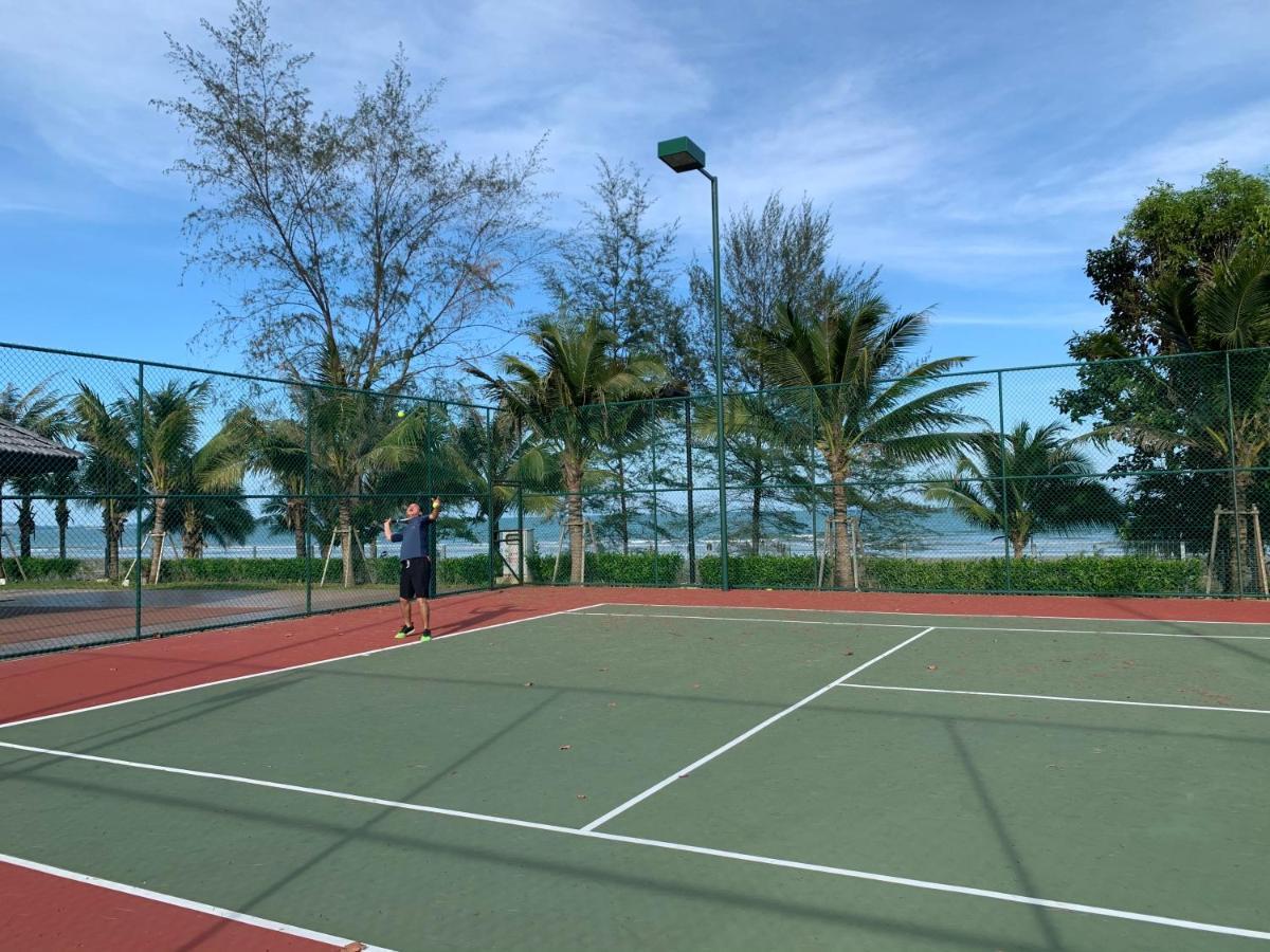 Timur Bay Groundfloor Pool & Seaview Kuantan Exteriör bild