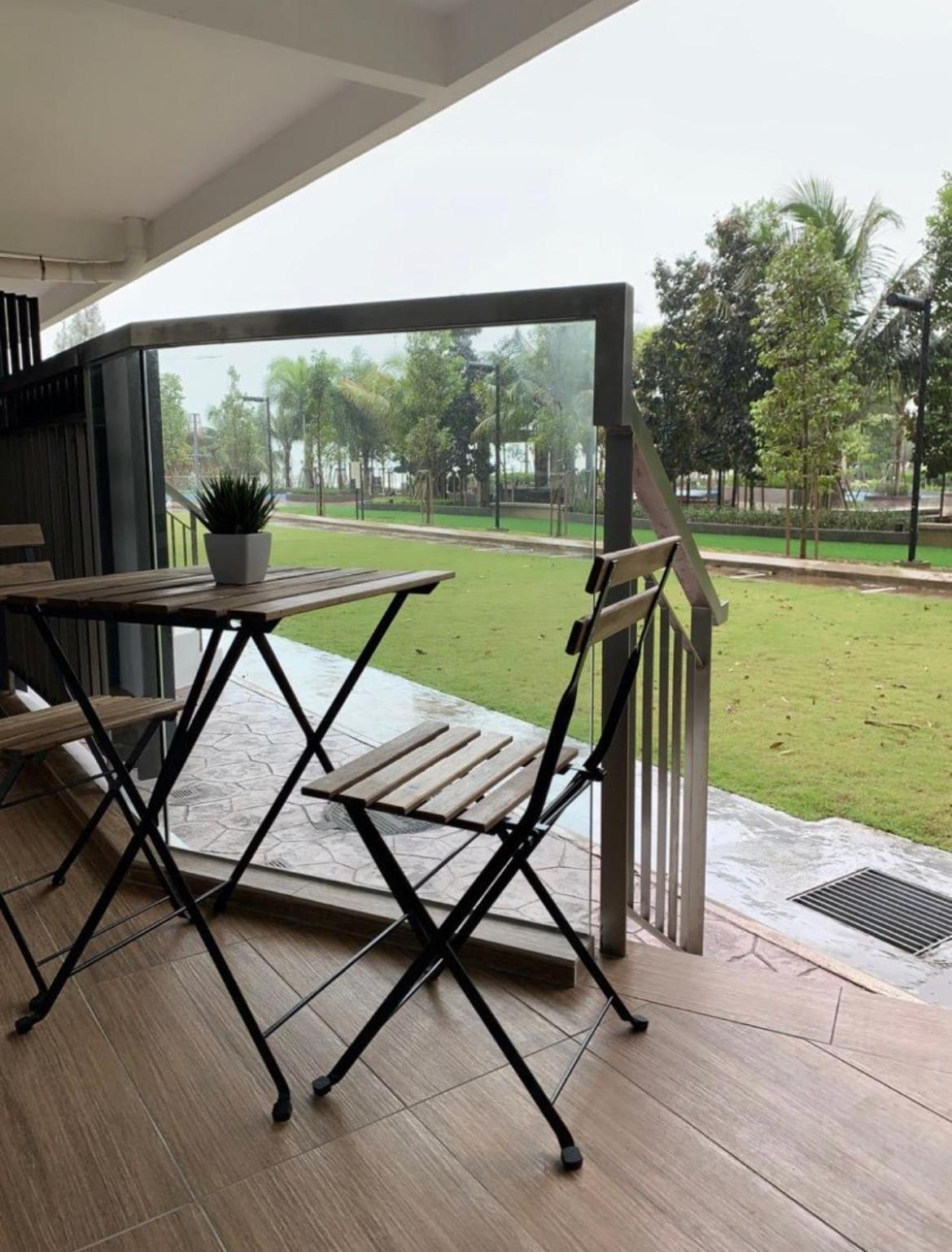 Timur Bay Groundfloor Pool & Seaview Kuantan Exteriör bild